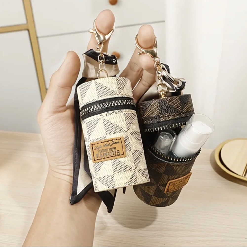 Brown Cilinder Lipstick Holder Keychain - Picture 3 of 6